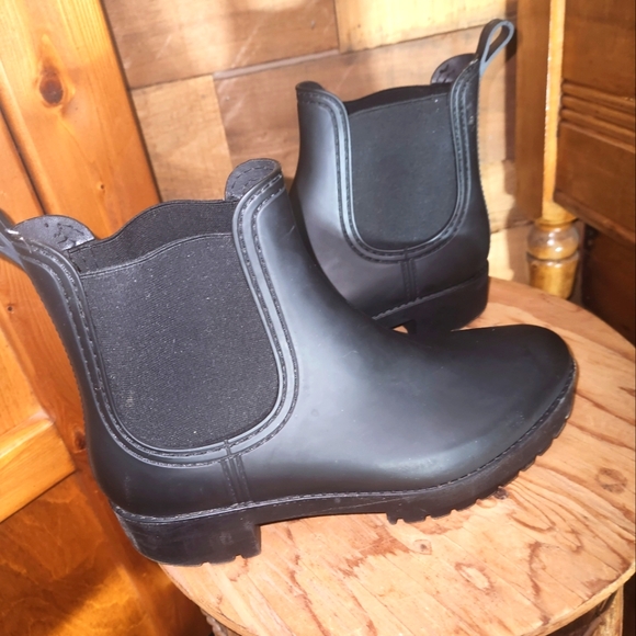 JEFFREY CAMPBELL BLACK MATTE CLOUDY WATERPROOF CHELSEA BOOTS-SEE DESCRIPTION - Picture 9 of 10